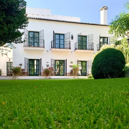 Un Autentico Oasis Rodeado De Historia Villa