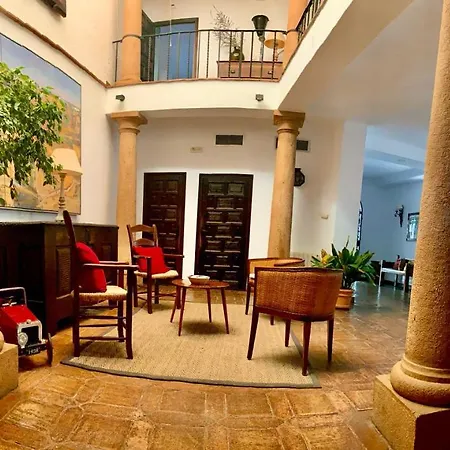 Un Autentico Oasis Rodeado De Historia Ronda